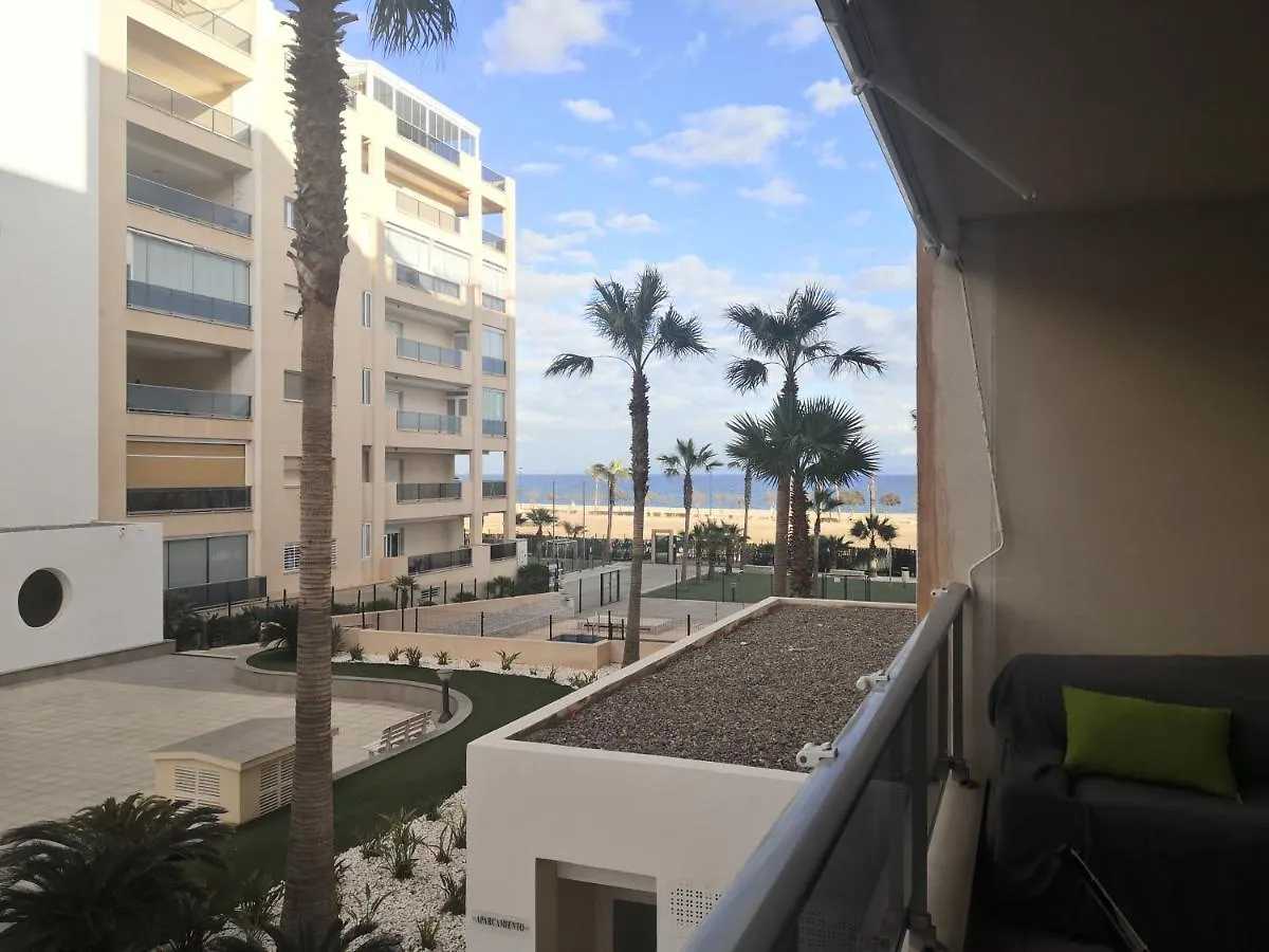 Apartamento Mar Y Sal En Primera Linea De Playa Vacaciones En Roquetas De Mar Piscina Disponible A Partir De 1 De Julio